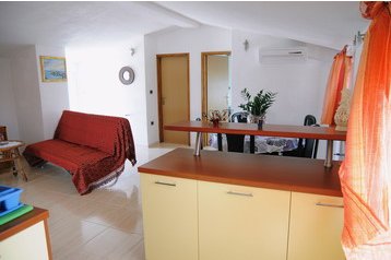 Croatia Privát Nedešćina, Exterior